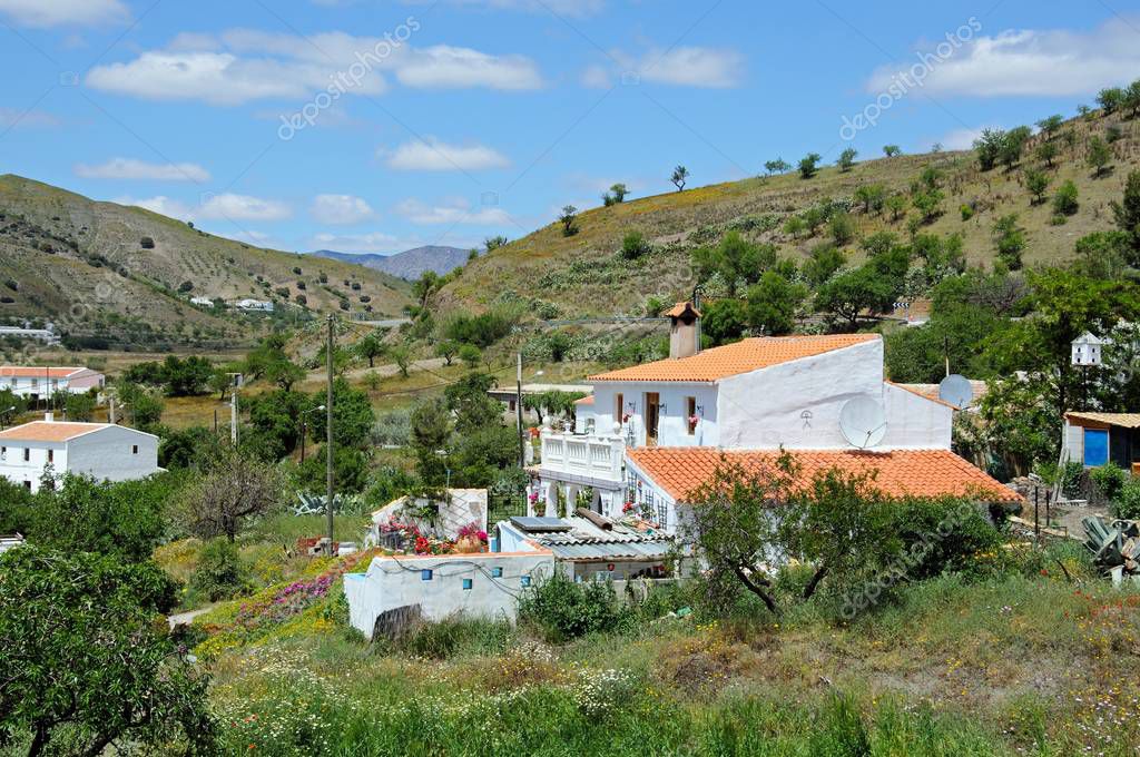 Traditional country house in the Almería countryside with mountain views